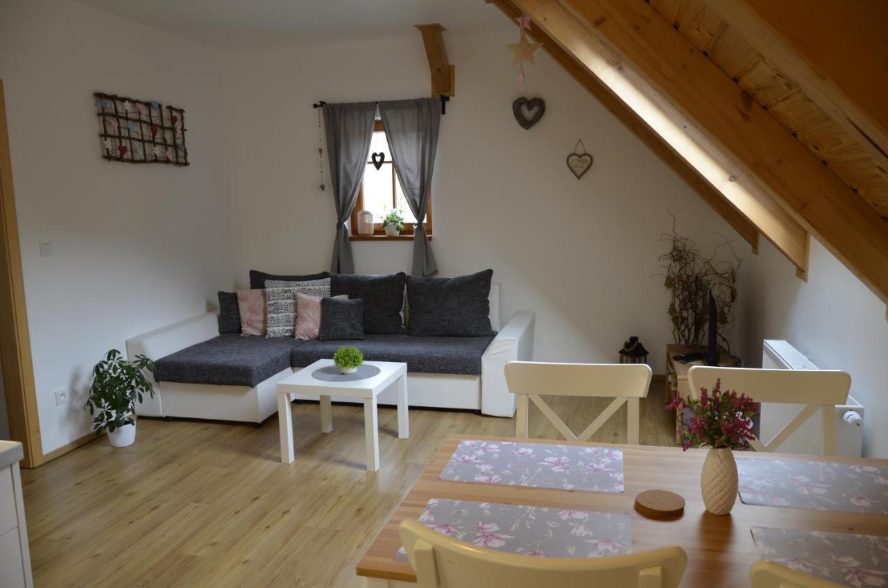 Apartmany U Vlcich Jam Petrowitz Exterior foto