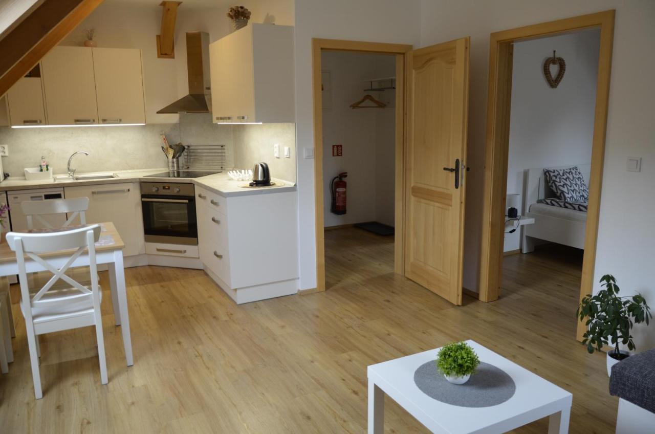 Apartmany U Vlcich Jam Petrowitz Exterior foto