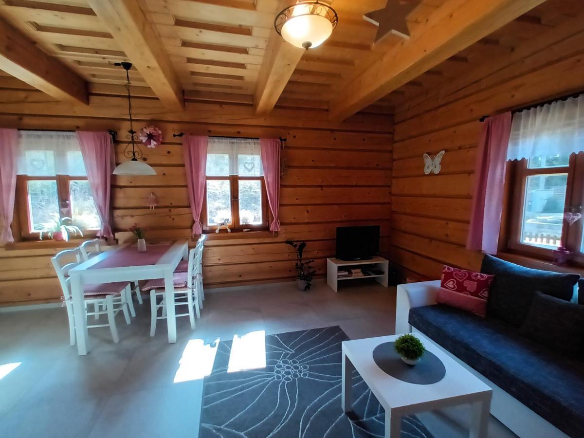 Apartmany U Vlcich Jam Petrowitz Exterior foto